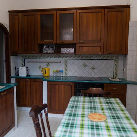 Отель Pasqualina'S House Рим Экстерьер фото
